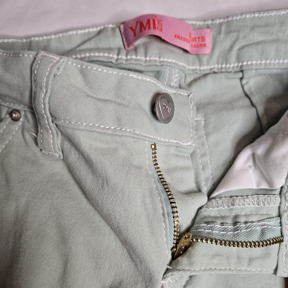 Girls YMI Mint Green Shorts Size 8 – Stylish Summer Essential! 🌿 - Picture 3 of 7